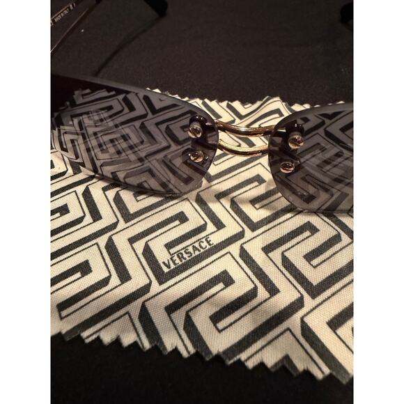 RARE Versace Medusa rimless sunglasses from the 1990s main image 5